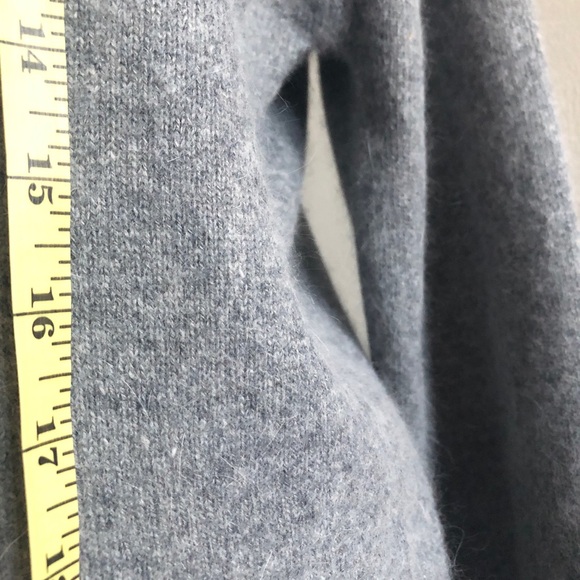 St. Micheal Grey Women’s Sweater size 12 fits like size Medium - Picture 11 of 14